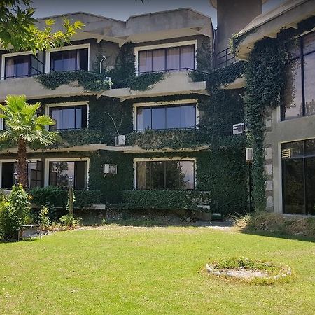 Rock City Resort ミンゴラ エクステリア 写真